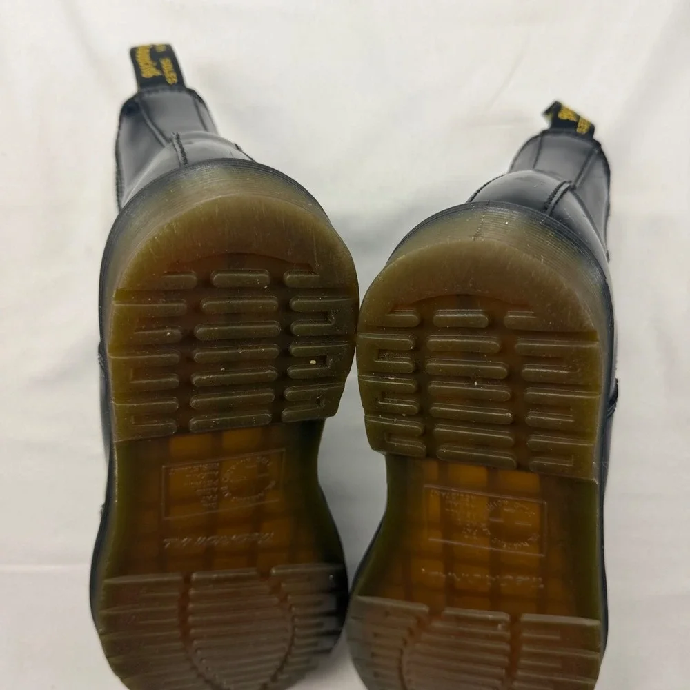 Dr. Martens 2976 Chelsea Boots Women 8 /Men 7 Black Leather Yellow Stitch Smooth
